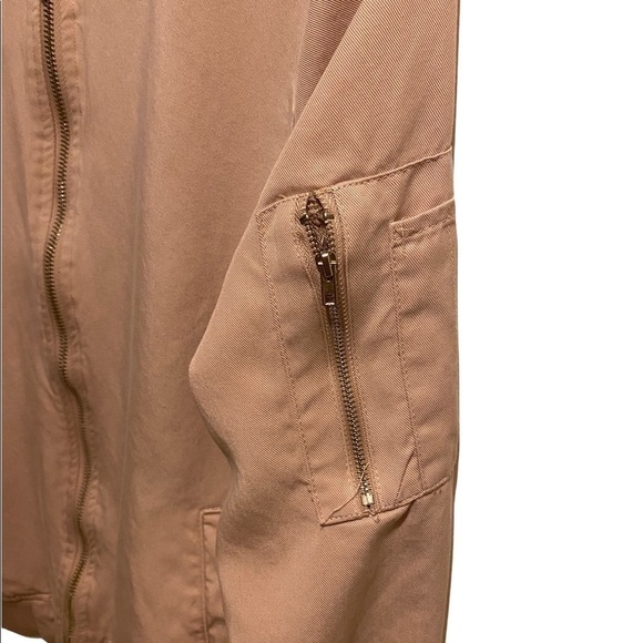 𝅺harlow and Graham small, Pink. light and thin spring bomber jacket - Picture 5 of 8